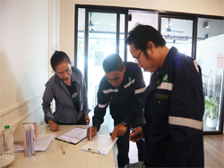 ลงทะเบียนรับเอกสารประกอบการฝึกอบรม