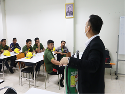 อุปกรณ์ประจำรถเพื่อการรับมือกับสถานการณ์ฉุกเฉิน