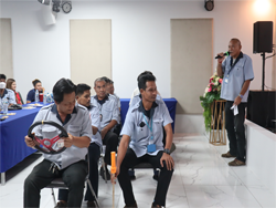 เทคนิคการลงจากรถ