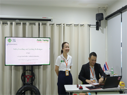 กล่าวต้อนรับพร้อมแนะนำวิทยากรและกิจกรรมฝึกอบรม