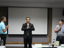 มารยาท และการทักทายผู้รับบริการชาวต่างชาติ