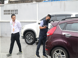 การตรวจสอบความปลอดภัยรอบตัวรถ