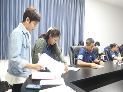 ลงทะเบียนรับเอกสารประกอบการฝึกอบรม