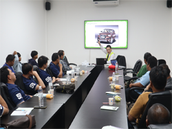 การตรวจสอบความปลอดภัยรอบตัวรถด้วยกระบวนการ KYT