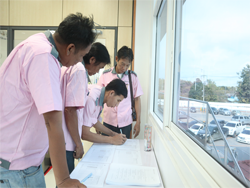 ลงทะเบียนรับเอกสารประกอบการฝึกอบรม
