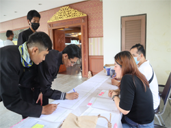 ลงทะเบียนรับเอกสารประกอบการฝึกอบรม