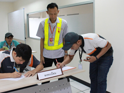 ลงทะเบียนรับเอกสารประกอบการฝึกอบรม