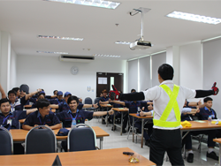 เทคนิคการสังเกตคาดการณ์ และการรับมือกับสถานการณ์อย่างเหมาะสม Hazard Perception Technique
