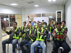 เทคนิคการขับและการรับมือกับสถานการณ์ฉุกเฉิน