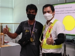 ให้รางวัลกับผู้ที่ทำคะแนนได้สูงสุดในแต่ละกิจกรรม
