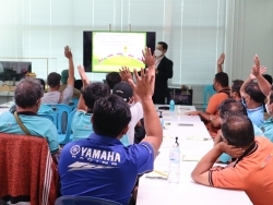 เทคนิคการเบรค และการจอดรถบรรทุกอย่างปลอดภัย		