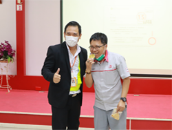 ให้รางวัลกับผู้ที่สามารถทำคะแนนได้สูงสุดในแต่ละกิจกรรม