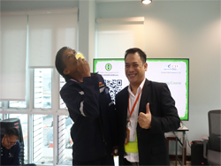 ให้รางวัลกับผู้ที่ร่วมตอบคำถาม