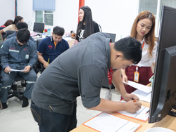 ลงทะเบียนรับเอกสารประกอบการฝึกอบรม