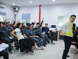 เทคนิคการปรับเบาะที่นั่ง และท่าทั่งขับอย่างปลอดภัย