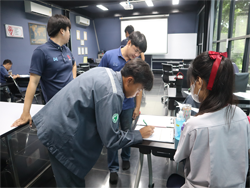 ลงทะเบียนรับเอกสารประกอบการฝึกอบรม