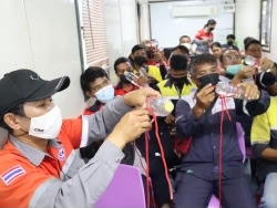 เทคนิคการปิดคลุมสินค้า และการใช้เชือกเพื่อเสริมความแข็งแรง