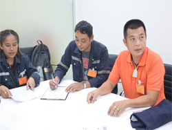 ลงทะเบียนรับเอกสารประกอบการฝึกอบรม