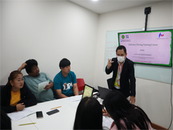 เทคนิคการขับรถเชิงป้องกันอุบัติเหตุ