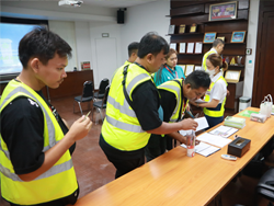 ลงทะเบียนรับเอกสารประกอบการฝึกอบรม