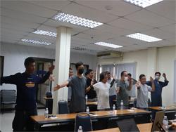 เทคนิคการให้สัญญาน และการป้องกันความเสี่ยงขณะจอด