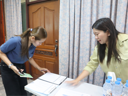 ลงทะเบียนรับเอกสารประกอบการฝึกอบรม