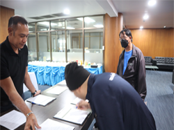 ลงทะเบียนรับเอกสารประกอบการฝึกอบรม