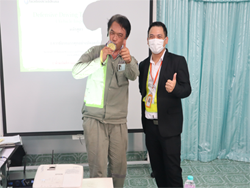 ให้รางวัลกับผู้ที่สามารถตอบคำถามได้สูงสุดประจำวัน