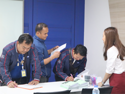 ลงทะเบียนรับเอกสารประกอบการฝึกอบรม