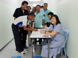 ลงทะเบียนรับเอกสารประกอบการฝึกอบรม