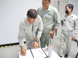 ลงทะเบียนรับเอกสารประกอบการฝึกอบรม