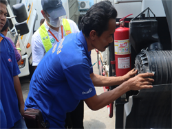 การตรวจสอบไส้กรองอากาศรถบรรทุก