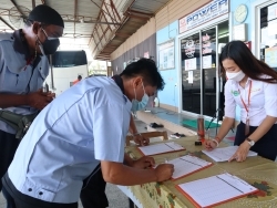 ลงทะเบียนรับเอกสารประกอบการฝึกอบรม