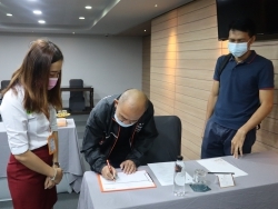 ลงทะเบียนรับเอกสารประกอบการฝึกอบรม