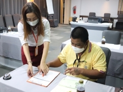ลงทะเบียนรับเอกสารประกอบการฝึกอบรม