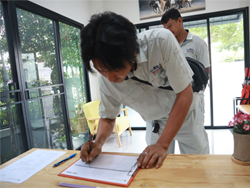 ลงทะเบียนรับเอกสารประกอบการฝึกอบรม