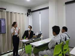 กล่าวต้อนรับพร้อมแนะนำวิทยากรและกิจกรรมฝึกอบรม