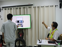 การตรวจสอบความปลอดภัยรอบตัวรถด้วยกระบวนการ KYT
