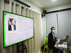 กล่าวต้อนรับพร้อมแนะนำวิทยากรและกิจกรรมฝึกอบรม