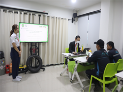 กล่าวต้อนรับพร้อมแนะนำวิทยากรและกิจกรรมฝึกอบรม	