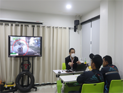 เทคนิคการขับรถเชิงป้องกันอุบัติเหตุ โดยอาจารย์อภิรัติ  คำสายพรม