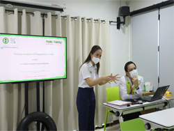 กล่าวต้อนรับพร้อมแนะนำวิทยากรและกิจกรรมฝึกอบรม