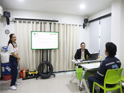 กล่าวต้อนรับพร้อมแนะนำวิทยากรและกิจกรรมฝึกอบรม