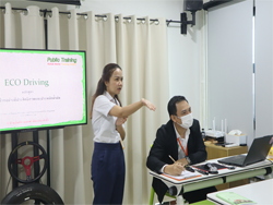 กล่าวต้อนรับพร้อมแนะนำวิทยากรและกิจกรรมฝึกอบรม