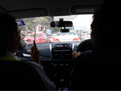 ฝึก และประเมินเทคนิคการขับรถเชิงป้องกันอุบัติเหตุบนการจราจรจริง On Road Evaluate