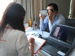 ประเมินการมองเห็นด้วยกล้อง VR Vision Screening