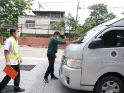 การตรวจสอบความปลอดภัยรอบตัวรถก่อนการเดินทาง