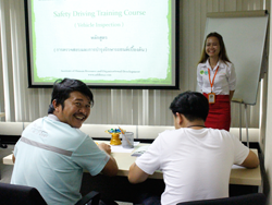 กล่าวต้อนรับพร้อมแนะนำวิทยากร และกิจกรรมฝึกอบรม