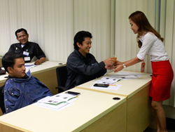 การสร้างมูลค่าเพิ่มให้กับงานบริการ