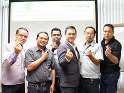 พนักงานขับรถมืออาชีพ Professional Driver Development Course